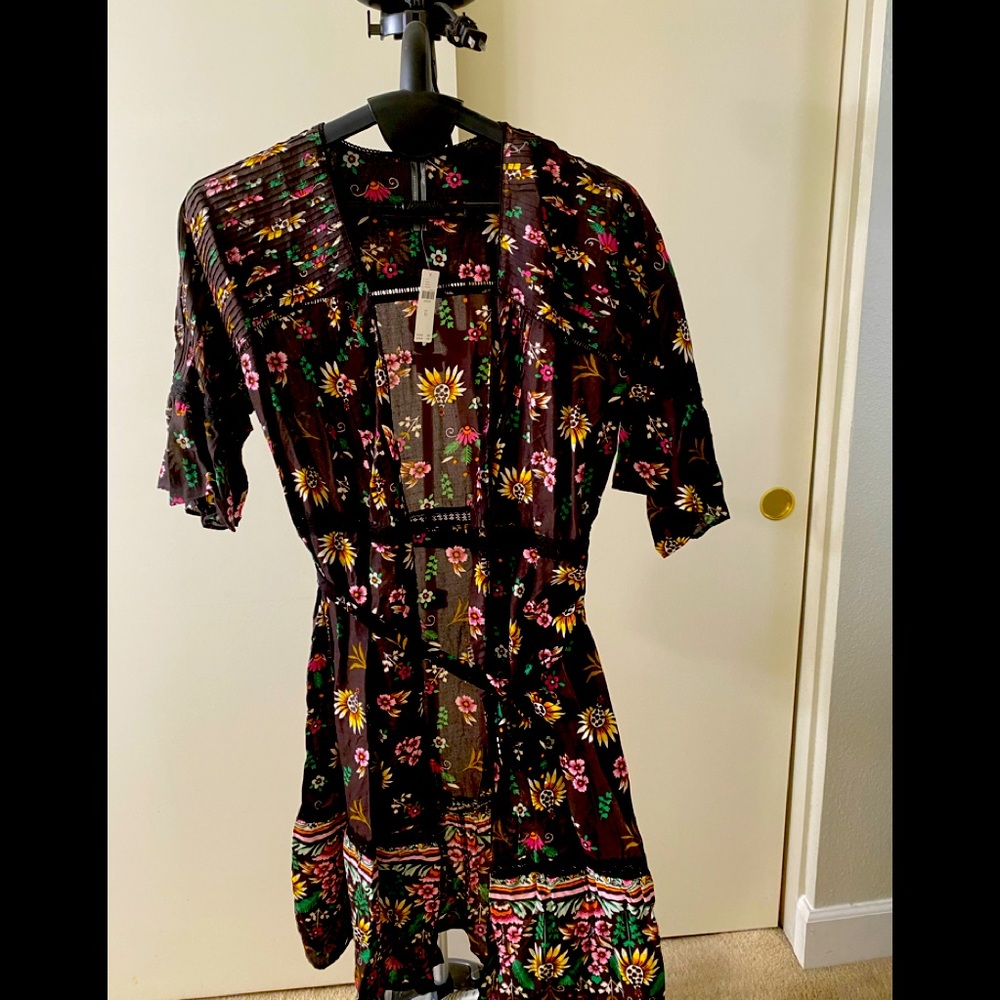Anthropologie floral robe/swim-coverup. NWT
